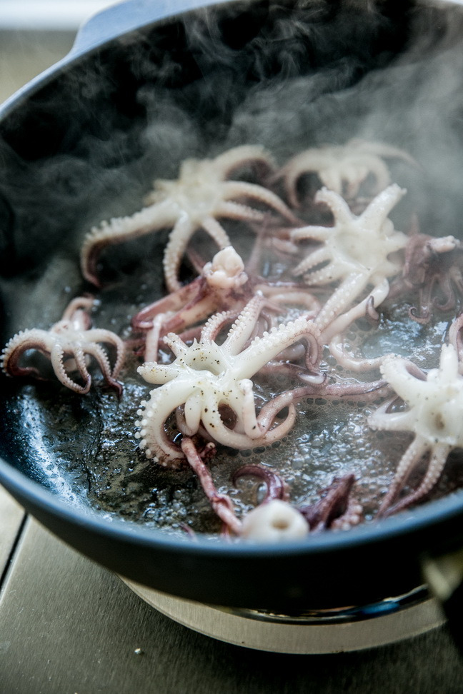black-ink-pasta-with-rock-shrimp-bottarga-sear-calamari-tentacles