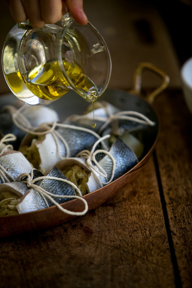 branzino-stuffed-with-fennel-drizzle-with-oil